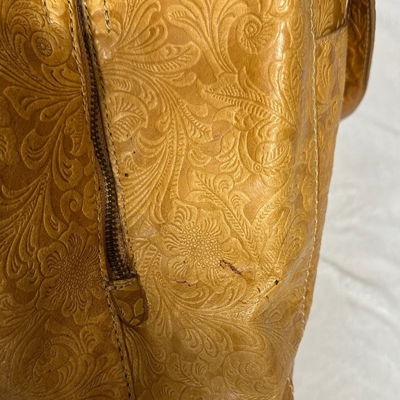Steven By Steve Madden Embossed Mustard Colored leather Shoulder Bag - Picture 10 of 16